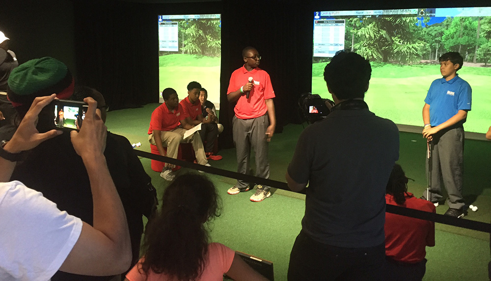 Zion Smith during the golf presentation